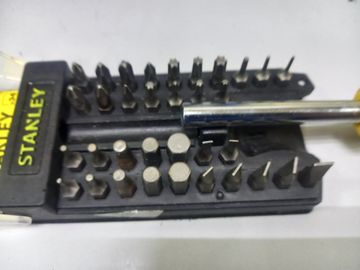 Б/у Набор инструментов Stanley multibit stht0-70885 01-200905594