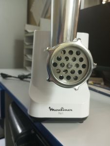 Б/в М`ясорубка Moulinex me111032 01-200911602