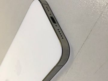 Б/в Мобільний телефон Apple iphone 16 pro 128gb 01-200919605