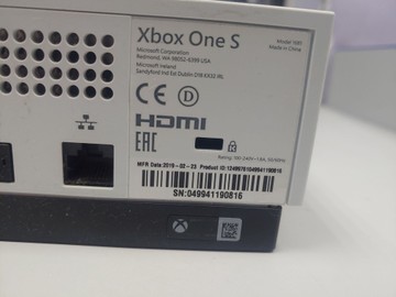 Б/у Игровая приставка Microsoft xbox one s 1tb 01-200925569