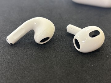 Б/в Навушники Apple airpods 3rd generation 01-200929686