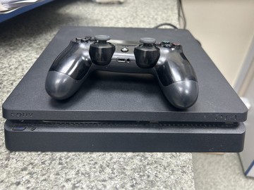 Б/в Ігрова приставка Sony playstation 4 slim 1tb 01-200933437