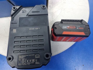 Б/у Зарядний пристрій для електроінструменту Bosch gal 1880 cv + gba 18v 5.0ah m-c 01-200966350