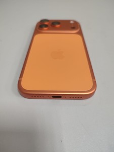 Б/в Мобільний телефон Apple iphone 17 pro 256gb 01-200991691