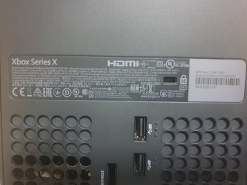 Б/в Ігрова приставка Microsoft xbox series x 1tb 01-200996600