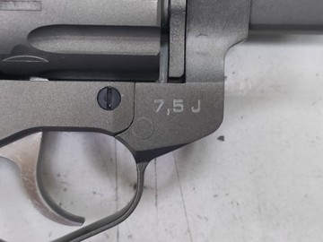 Б/в Пістолет пневматичний Zbroia profi 2.5 01-201031856