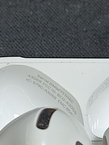 Б/в Навушники Apple airpods 4 with active noise cancellation 01-201007707