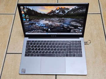 Б/у Ноутбук Sgin 15/ intel celeron n4020c /ram 4gb/ ssd 256gb/ graphics 600 01-201102162