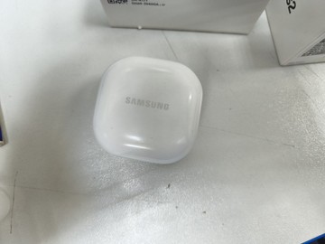 Б/в Навушники Samsung galaxy buds2 01-201107388