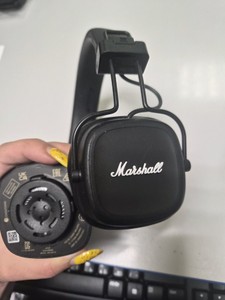 Б/у Навушники Marshall major iv 01-201108579