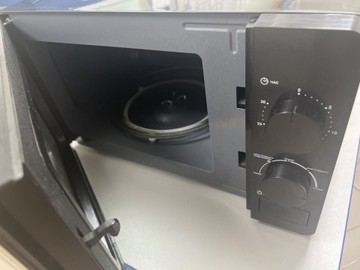 Б/в Мікрохвильова піч Prime Technics pmw 20764 kb 01-201126265