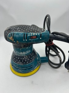 Б/в Шліфмашина вібро Makita bo5031 01-200972388