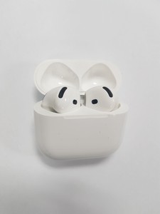 Б/у Навушники Apple airpods 4 with active noise cancellation 01-201150889