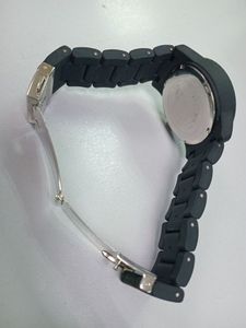 01-200519684: Guess w0944l4