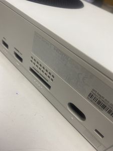 01-200609518: Microsoft xbox series s 512gb