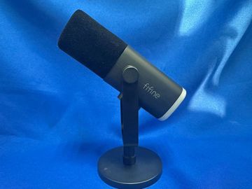 01-200744817: Fifine am8