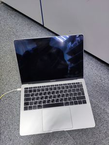 01-200778376: Apple macbook air a1932 13,3" core i5 1,6ghz/ram8gb/ssd128gb/intel uhd graphics 617