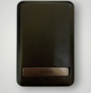 Б/в Повербанк Belkin boostcharge magnetic wireless power bank 5k + stand 01-200770379