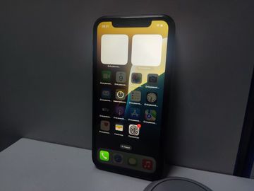 Б/у Мобильний телефон Apple iphone xr 64gb 01-200809109