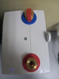 Б/в Водонагрівач електричний проточний Bosch tronic tr1000 6 b 01-200812859