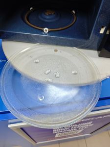 Б/в Мікрохвильова піч Samsung ms23f302tak 01-200812781