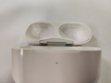 Б/у Наушники Apple airpods pro 2nd generation magsafe 01-200816315