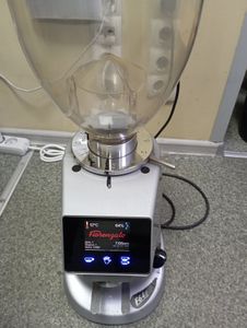 Б/у Кофемолка Fiorenzato f64e 01-200832892