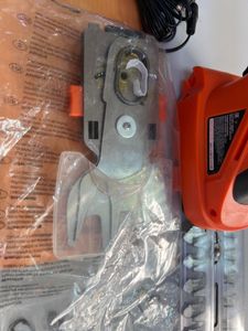 Б/у Аккумуляторные садовые ножницы Sequoia sbc7213 01-200850724