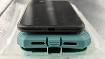 Б/в Мобільний телефон Apple iphone 11 64gb 01-200855730