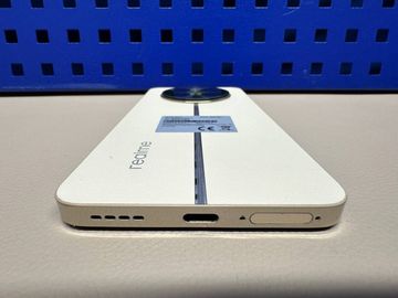 Б/в Мобільний телефон Realme 12+ 5g 8/256gb 01-200862762