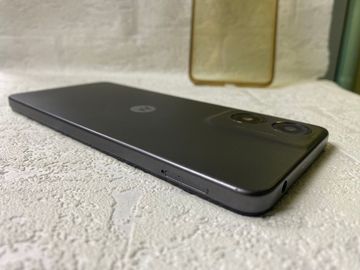 Б/у Мобильный телефон Motorola moto e14 4/64gb 01-200861367