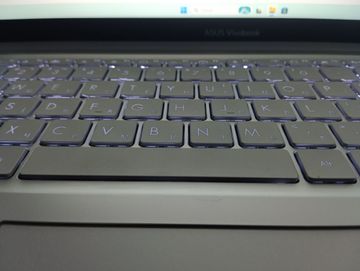 Б/у Ноутбук Asus 15/core 5 120u ddr5/16gb ddr5/hdd *відсутній/ssd 512 gb/*інтегрована 01-200843002