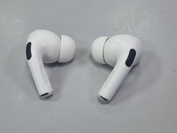 Б/в Навушники Apple airpods pro 2nd generation with magsafe charging case usb-c 01-200845858