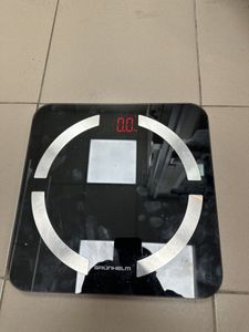 Б/у Электронные весы Grunhelm bes-30bfs 01-200919784