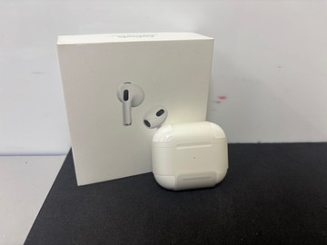 Б/в Навушники Apple airpods 3rd generation 01-200929686