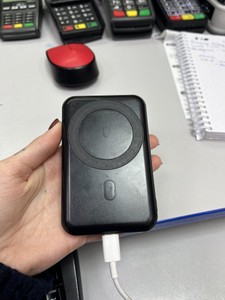 Б/в Зарядний пристрій Wiwu sc10000wht 10000mah 01-200953162