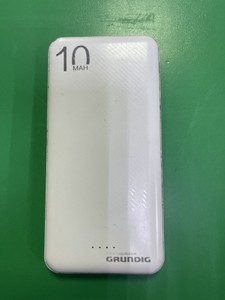 Б/у Повербанк Grundig 10000 01-200990366