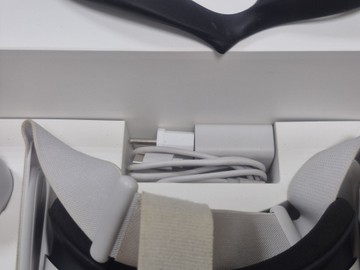 Б/в Окуляри віртуальної реальності Oculus quest 2 256 gb 01-201053028