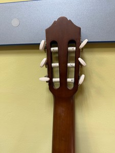 Б/у Классическая гитара Yamaha c40 01-201095926