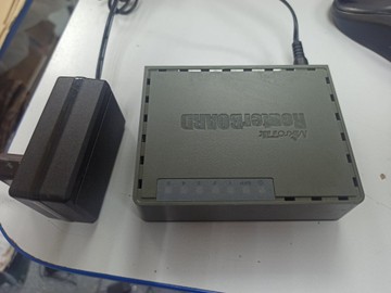 Б/в Бездротовий маршрутизатор Mikrotik hex s rb760igs 01-201109223