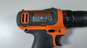 Б/в Шурупокрут Black&Decker bdcdd12 2акб + зп 01-201109079