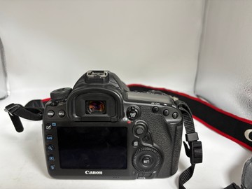 Б/в Фотоапарат Canon eos 5d mark iv 24-70mm f/2.8l ef usm 01-201054250
