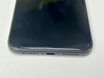 Б/в Мобільний телефон Apple iphone 11 64gb 01-201131514