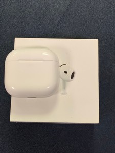 Б/у Навушники Apple airpods 4 01-201135856