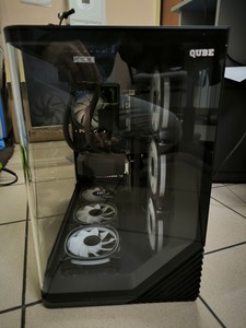Б/в Системний блок Пк amd ryzen 7 9800x3d/ram 32 gb/hdd відсутній/ssd 1000 gb/nvidia rtx 5070 (geforce) 12gb gddr7 192bit 01-201143155