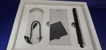 Б/в Планшет графічний Wacom intuos s bluetooth ctl-4100wl 01-201169261