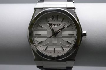 01-18863595: Salvatore Ferragamo sfyf 00121