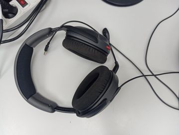 01-200609342: Hyperx cs008