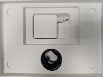 01-200612713: Apple macbook pro 14" late 2023