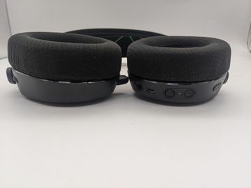 01-200631828: Steelseries arctis 9x